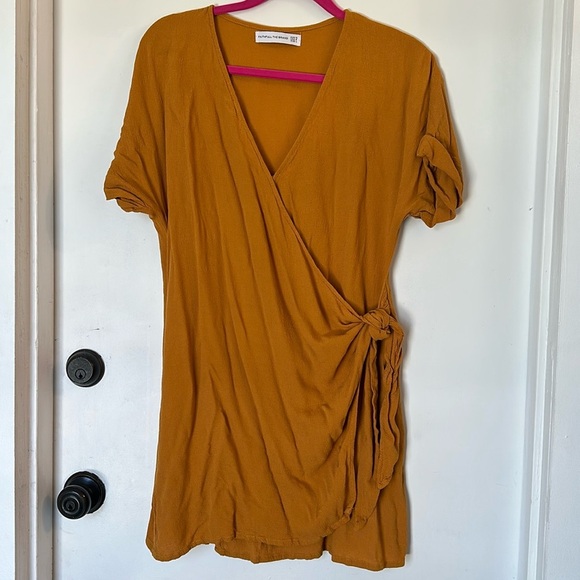 Faithful the Brand Lightweight yellow orange Wrap Mini Dress size 8 - Picture 1 of 7
